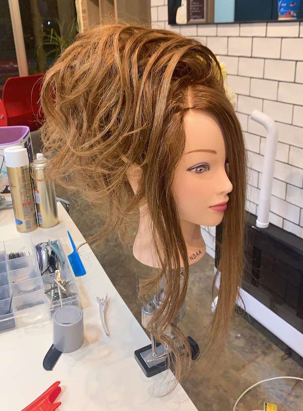 盛り髪のアップスタイルを作ってみました！姫路市の美容院BEREA(ベレア)はお客様のキレイを叶える美容室／ヘアサロン